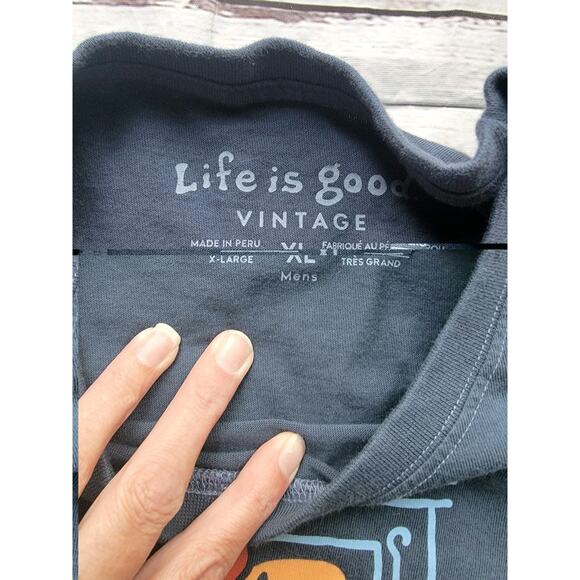 Life is Good Crusher Tee Mens XL Long Sleeve Shirt Dog Puppy Christmas Peace - Picture 3 of 9